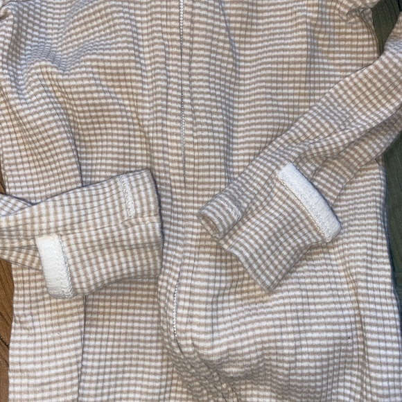 Old Navy Footies Bundle 3-6M - Picture 4 of 6